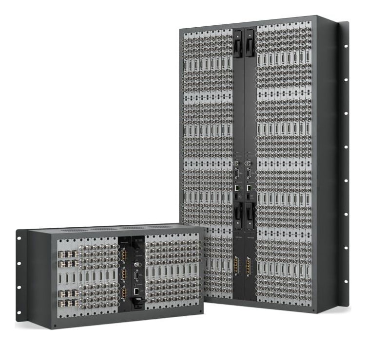 Blackmagic Universal Videohub 288 – Zwei Rahmengrößen, dieselben Karten