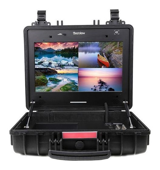 Monitor im Transportkoffer