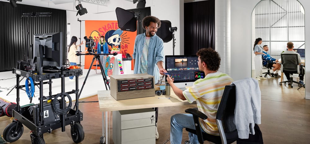 Blackmagic Design Cloud Dock 4 – Für Film und Fernsehen
