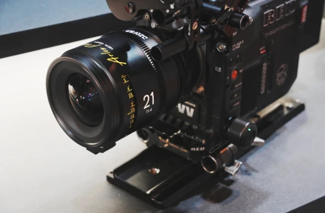 Das 21-mm-Setobjektiv im Cine-Rig