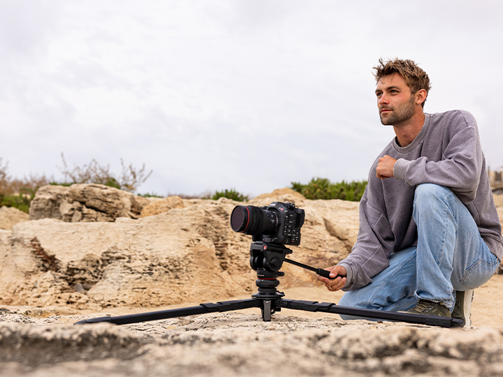 Manfrotto ONE MTONEC Carbon-Hybrid-Stativ