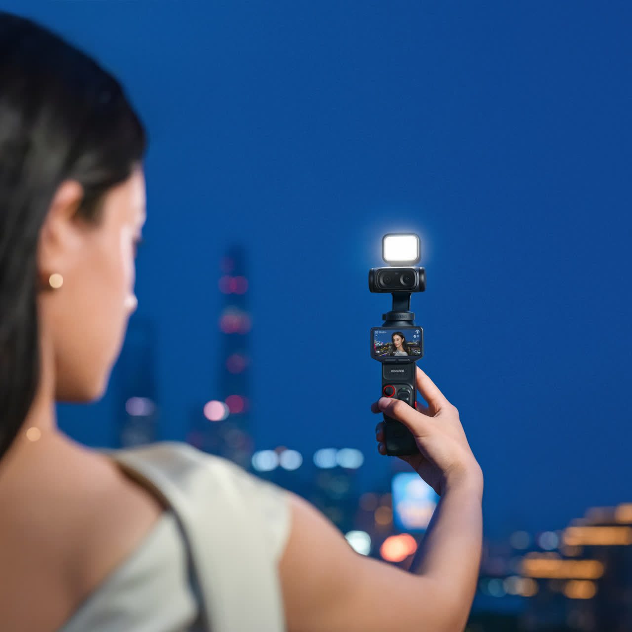 Mini Fill Light im Einsatz mit Insta360 Luna Ultra