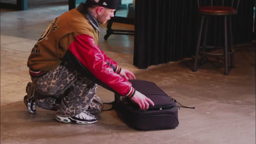 DollyONE und Köpfe passen in den edelkrone Backpack