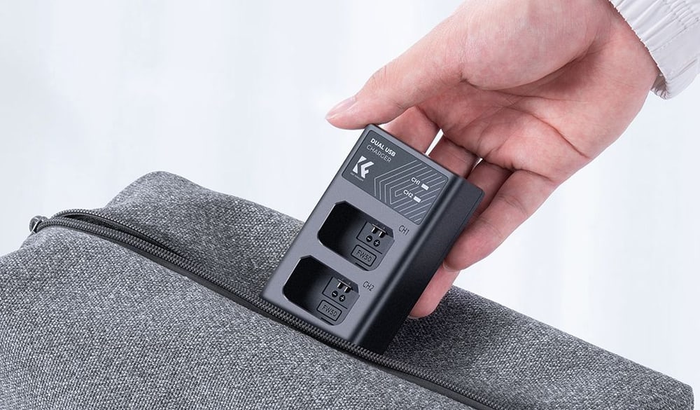 Zwei Akkus mit je 1100 mAh