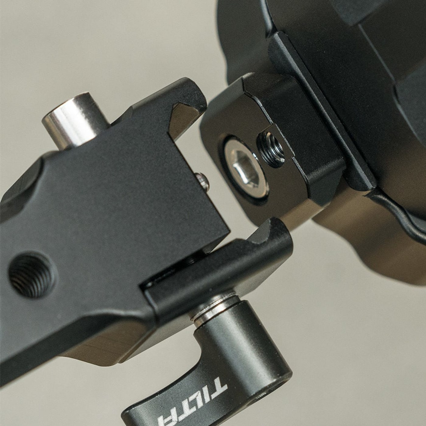 Aufsetzen per dovetail mit Passstift